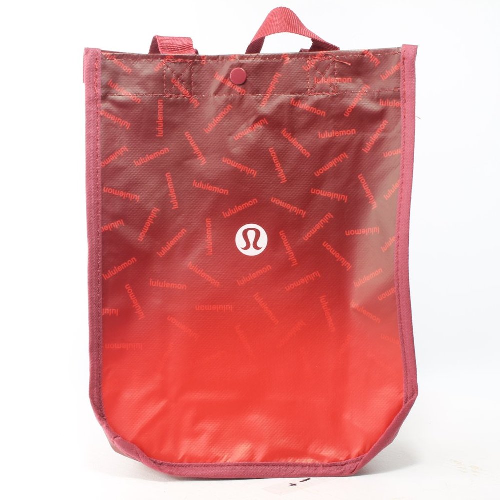 NWT Lululemon Everywhere Belt Bag Crossbody W/ Red Shopping Tote - Picture 10 of 16